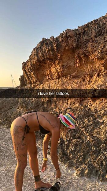 Olivia ponton page leaked private photo uncensored HD quality