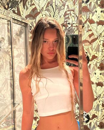 Olivia ponton page leaked private photo uncensored HD quality