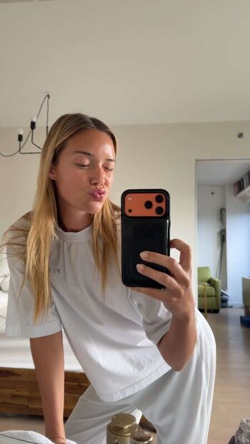 Olivia ponton leaked private photo uncensored HD quality