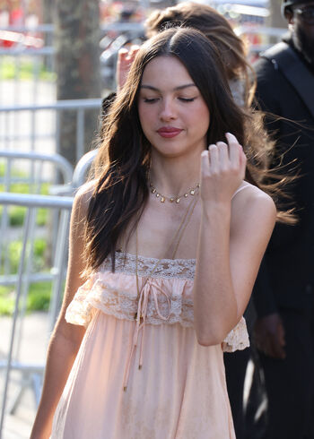 Olivia rodrigo  page leaked private photo uncensored HD quality