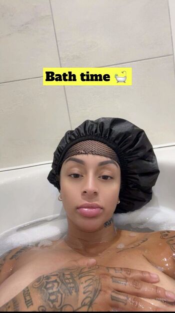 Paigey cakey leaked private photo uncensored HD quality
