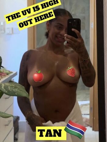 Paigey cakey leaked private photo uncensored HD quality