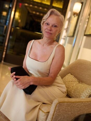Pamela anderson page leaked private photo uncensored HD quality