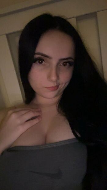 Petiteandsweet leaked private photo uncensored HD quality