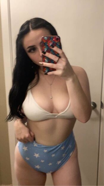 Petiteandsweet leaked private photo uncensored HD quality