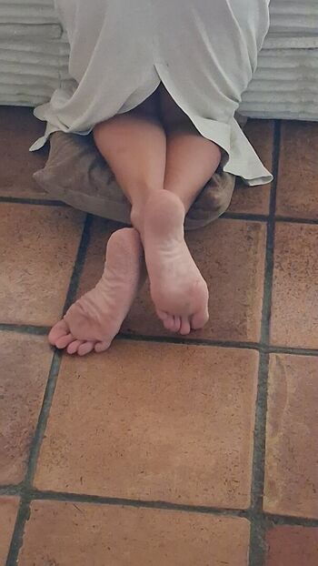 Plantes de pieds candid leaked private photo uncensored HD quality