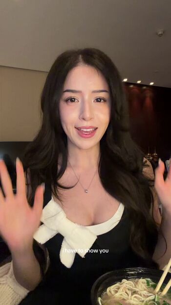 Pokimane  page leaked private photo uncensored HD quality