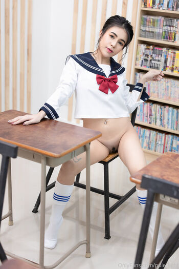 Pole light page leaked private photo uncensored HD quality