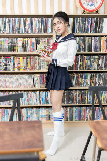 Pole light page leaked private photo uncensored HD quality