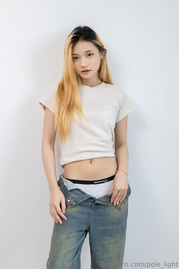 Pole light page leaked private photo uncensored HD quality