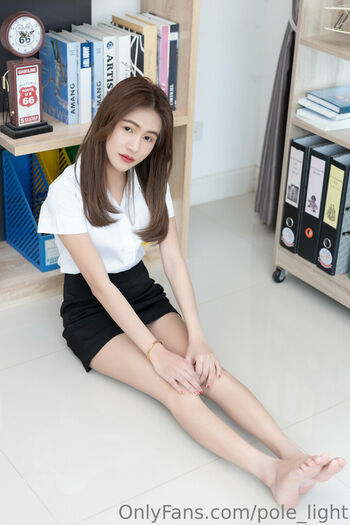 Pole light page leaked private photo uncensored HD quality