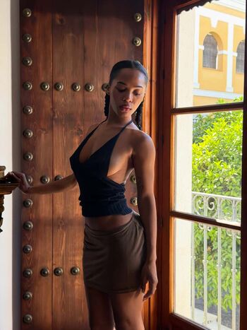 Quenlin blackwell leaked private photo uncensored HD quality