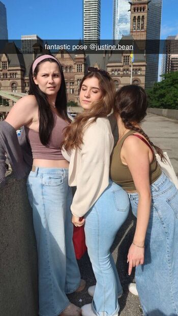 Qveenjulia leaked private photo uncensored HD quality
