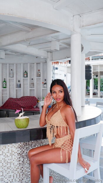 Reeno ploy  page leaked private photo uncensored HD quality