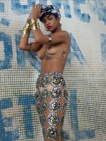 Rihanna leaked private photo uncensored HD quality