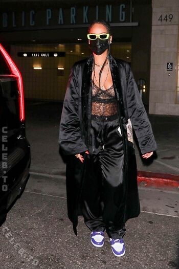 Rihanna leaked private photo uncensored HD quality