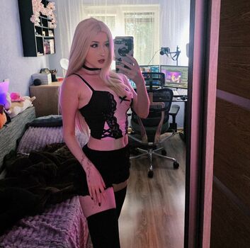 Rineksalol leaked private photo uncensored HD quality