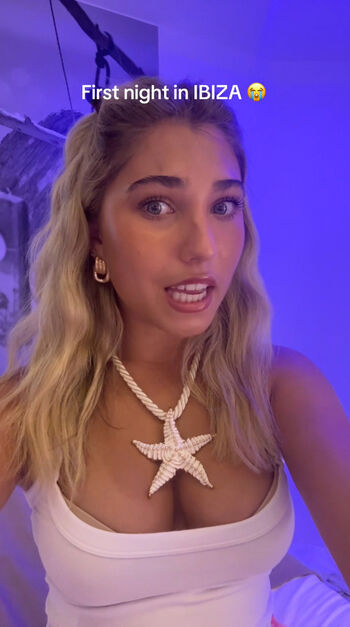 Rosie mcclelland page leaked private photo uncensored HD quality
