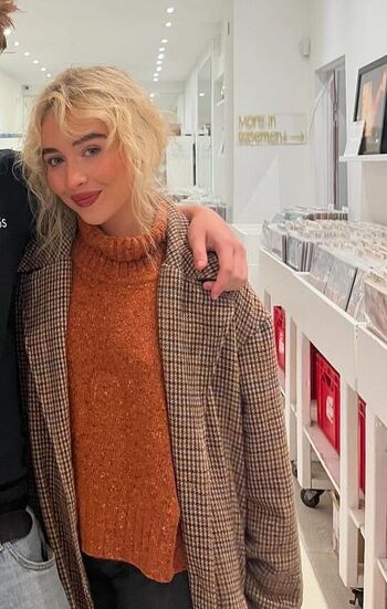 Sabrina carpenter  page leaked private photo uncensored HD quality