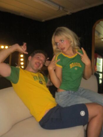 Sabrina carpenter  page leaked private photo uncensored HD quality