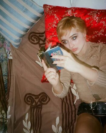 Sabrina carpenter  page leaked private photo uncensored HD quality