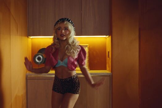 Sabrina carpenter  page leaked private photo uncensored HD quality