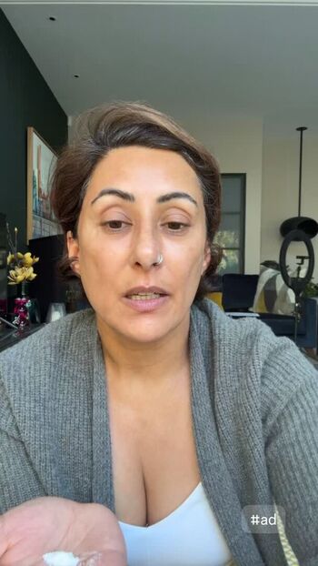 Saira khan page leaked private photo uncensored HD quality