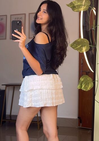 Sakshi pandey page leaked private photo uncensored HD quality
