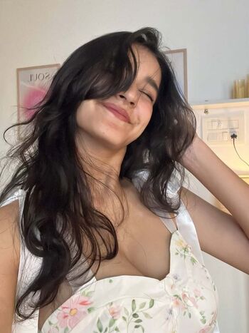 Sakshi pandey leaked private photo uncensored HD quality