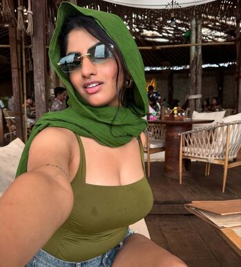 Saniamistry leaked private photo uncensored HD quality