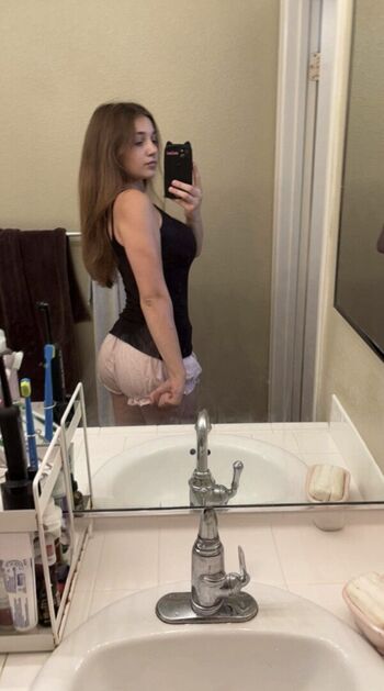 Sara dobrik page leaked private photo uncensored HD quality