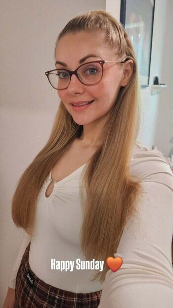 Sarah milkowski  page leaked private photo uncensored HD quality