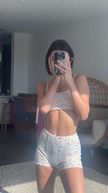 Savannah demers leaked private photo uncensored HD quality