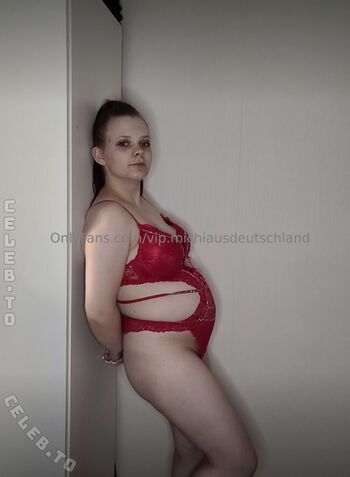 Schwangeredeutsche  page leaked private photo uncensored HD quality
