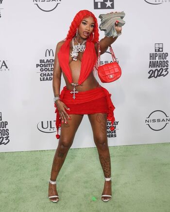 Sexxy red  page leaked private photo uncensored HD quality