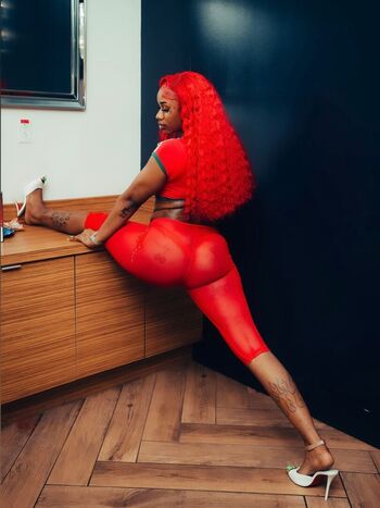Sexxy red  page leaked private photo uncensored HD quality