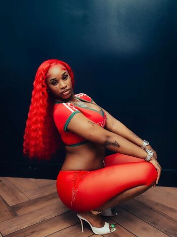 Sexxy red  page leaked private photo uncensored HD quality
