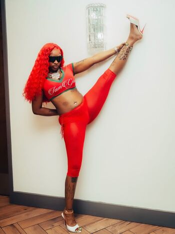Sexxy red  page leaked private photo uncensored HD quality