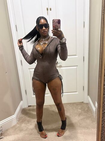 Sexxy red  page leaked private photo uncensored HD quality