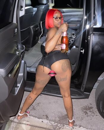 Sexxy red  page leaked private photo uncensored HD quality