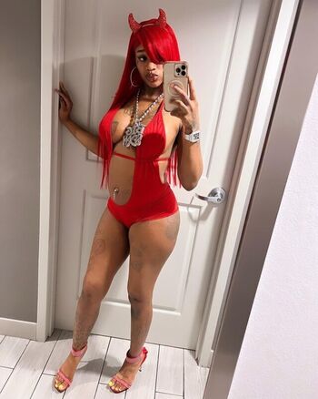 Sexxy red  page leaked private photo uncensored HD quality