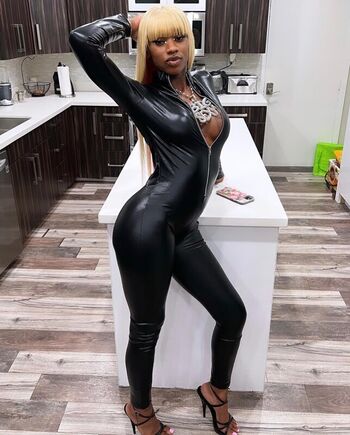 Sexxy red  page leaked private photo uncensored HD quality