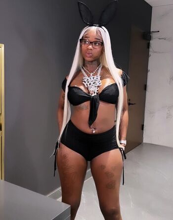 Sexxy red  page leaked private photo uncensored HD quality