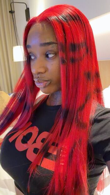 Sexxy red  page leaked private photo uncensored HD quality
