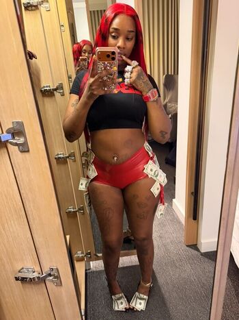 Sexxy red  page leaked private photo uncensored HD quality