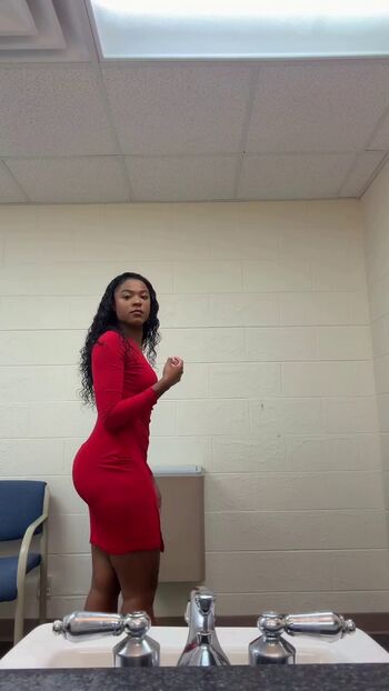 Shelbischauble leaked private photo uncensored HD quality