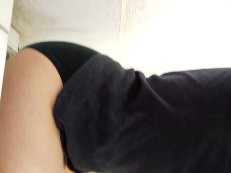 Show your girlfriend page leaked private photo uncensored HD quality