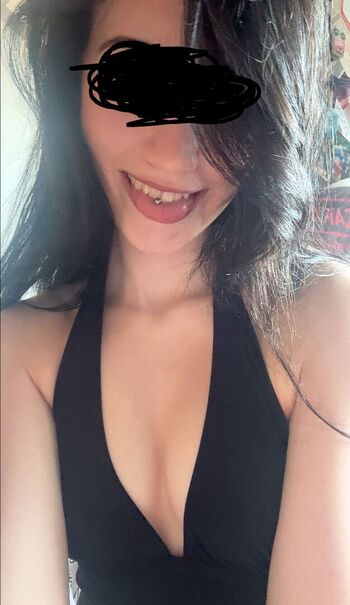 Show your girlfriend page leaked private photo uncensored HD quality