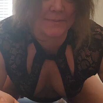 Show your girlfriend leaked private photo uncensored HD quality