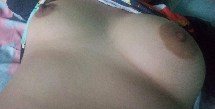Show your girlfriend page leaked private photo uncensored HD quality